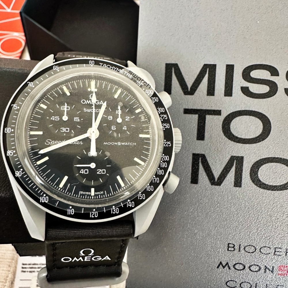 AUTHENTIC OMEGA x SWATCH. Mission To The Moon. Moonswatch Speedmaster. NEW.
